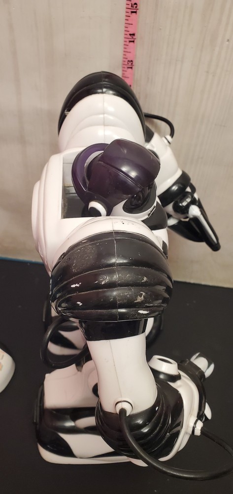 Wowwee Robosapien Remote Control robot READ