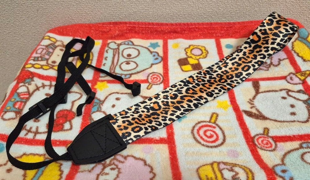 Leopard Camera Strap LL Used Black Nylon Adjustable Retro