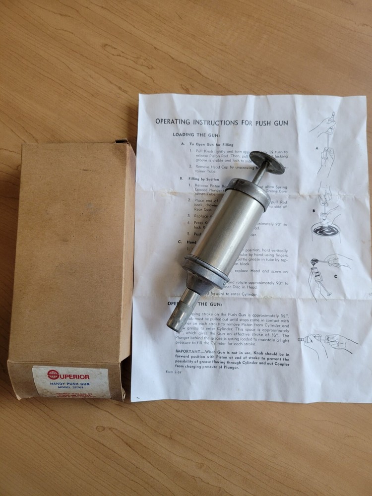 Push Type Mini Grease Gun, Superior Model 37707
