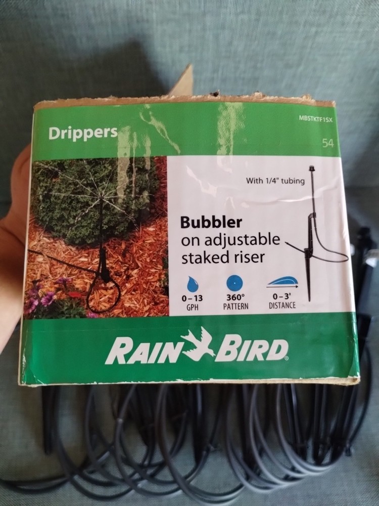 8 Rain Bird Micro-Bubbler Full Circle Pattern 3' Spray Distance Adjustable Riser