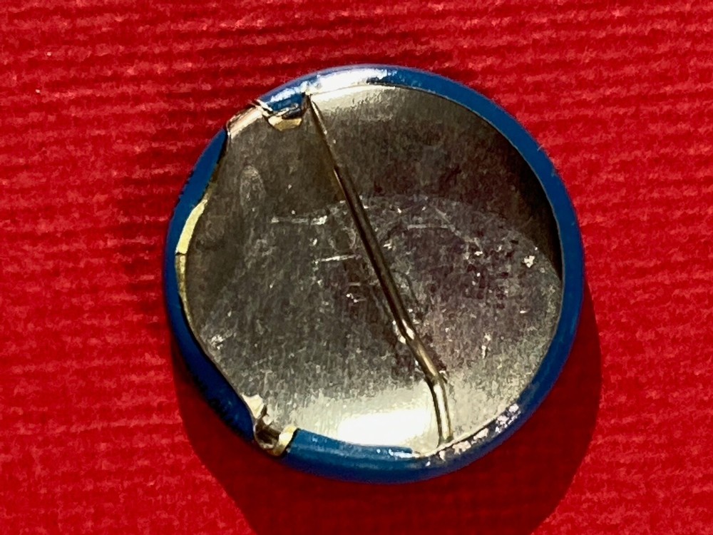Vintage Red Cross Button / Pin