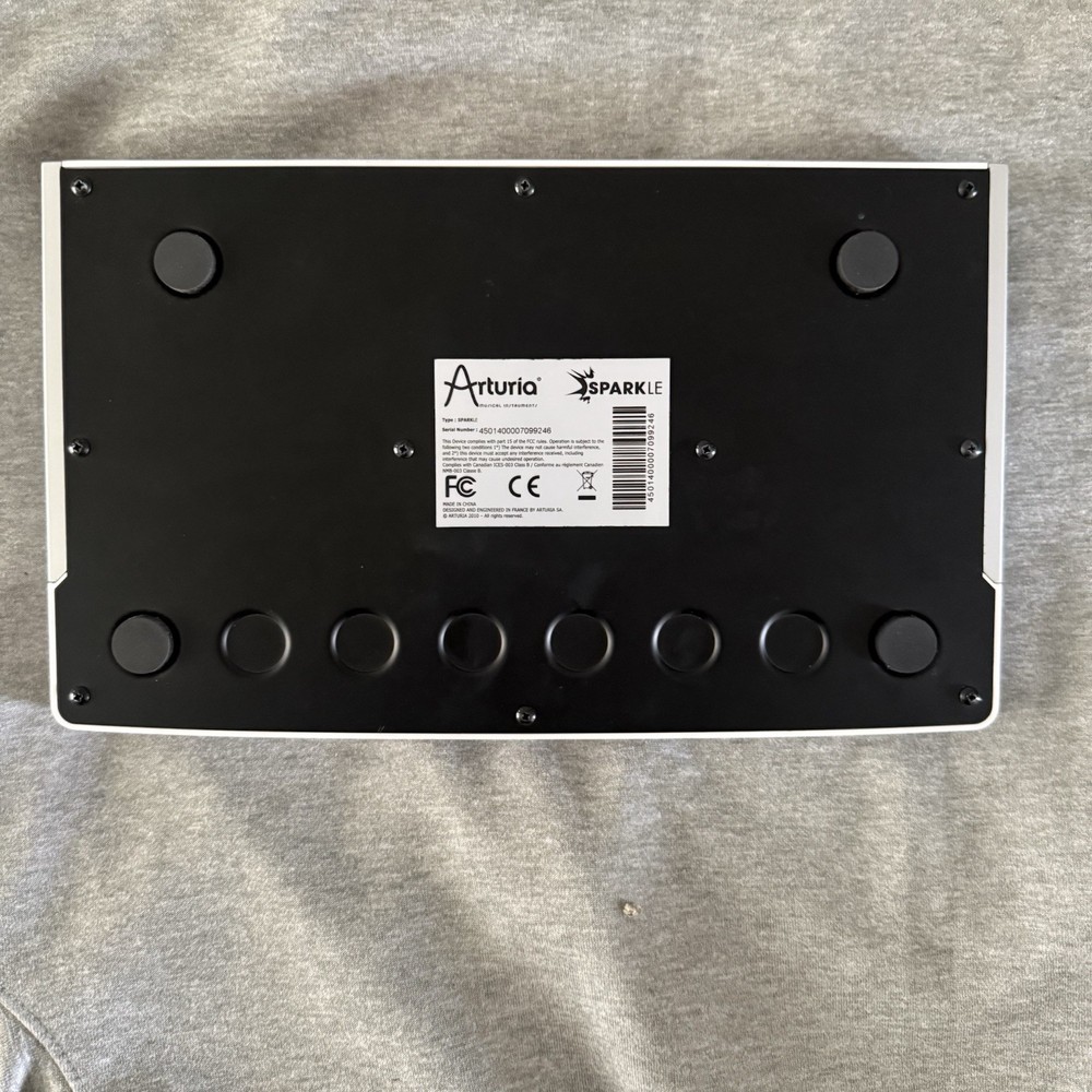 Arturia Spark le Creative Drum Machine