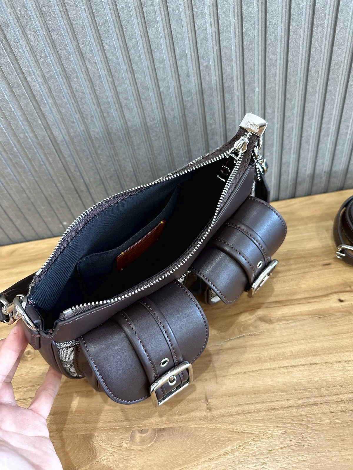 COACH CBJ00 Ashton Bag In Signature Jacquard Oak/Maple Outlet NEW Free shipping