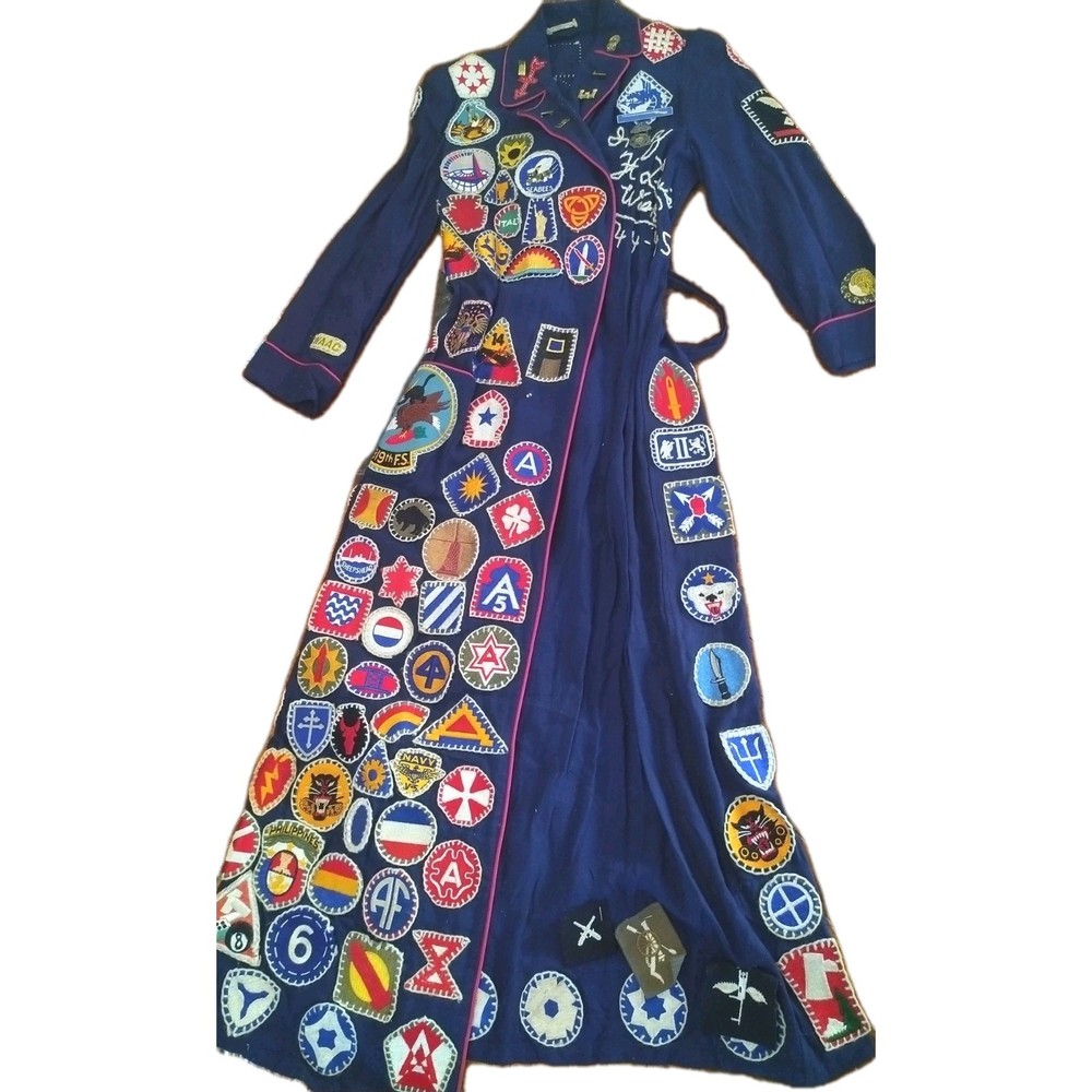 *UNIQUE* WW2 Nurse Uniform COVERED w/ Distinctive Insignia, Unit Patch, Airborne