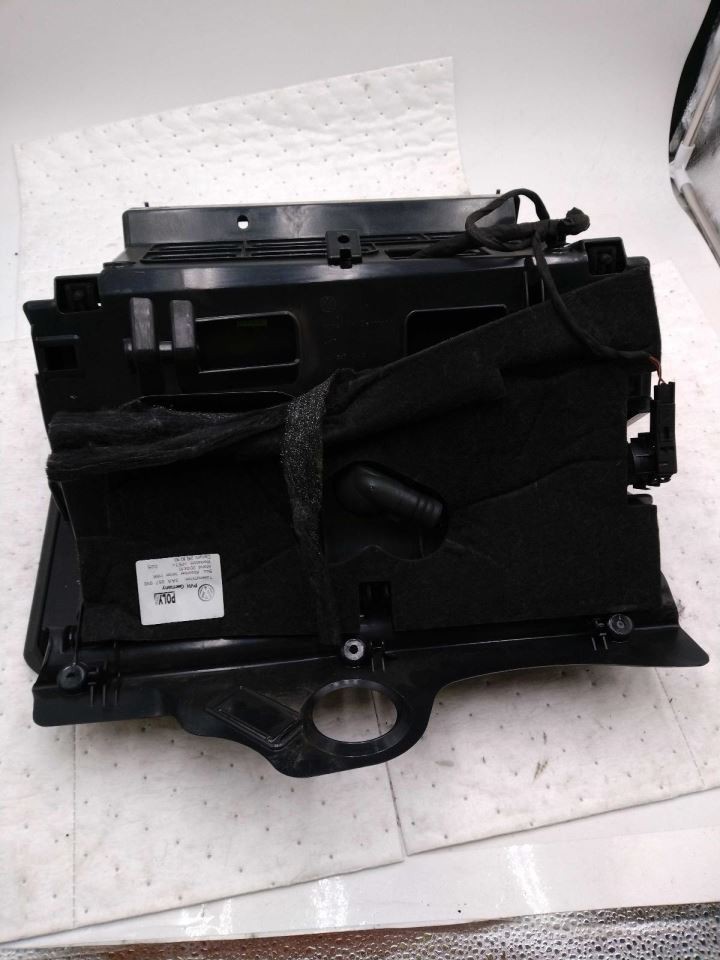 CC VOLKS 2012 Glove Box 631213