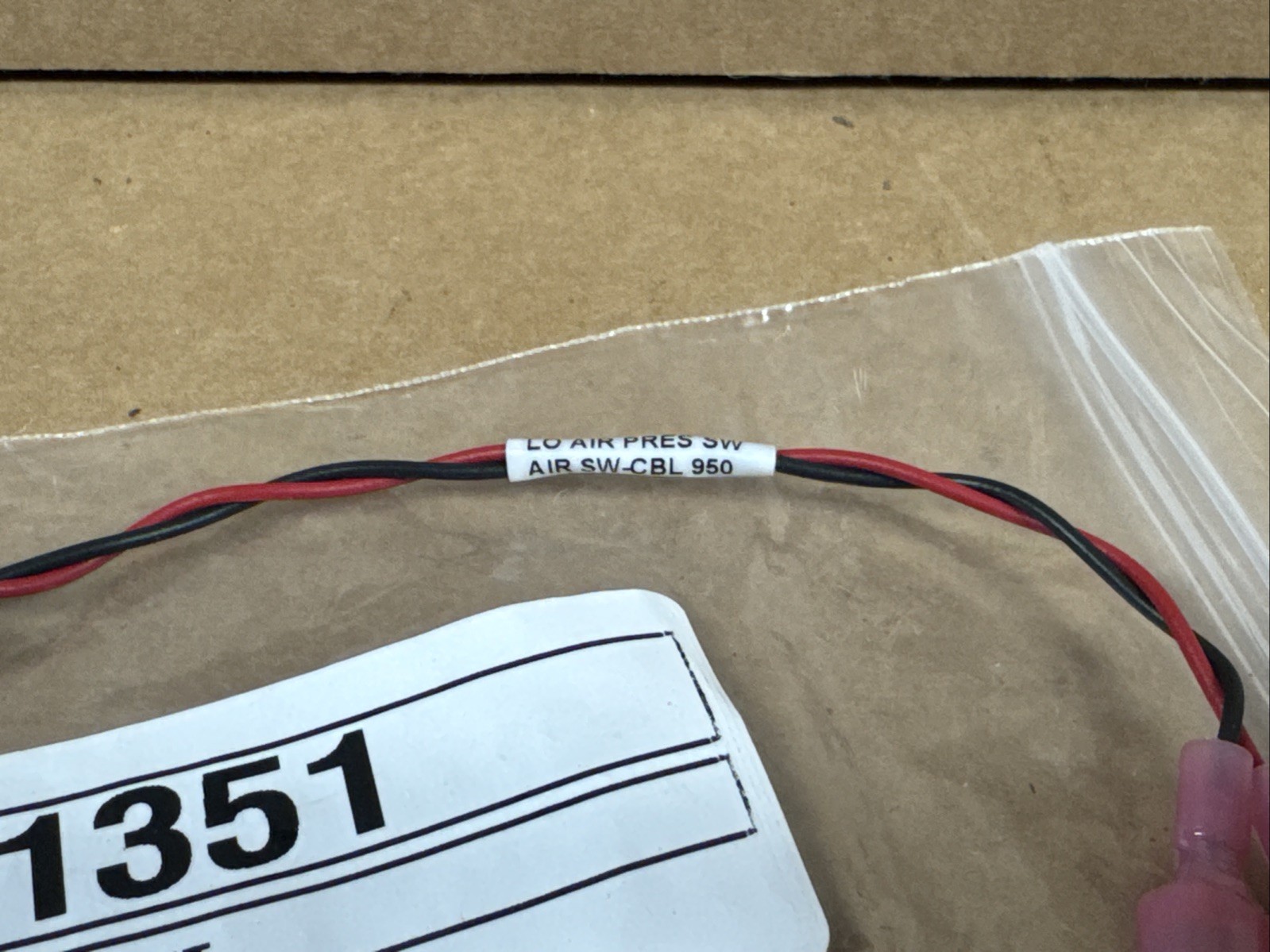 Haas 93-1351 AIR PRESSURE Sensor Switch 2W/4P M-CONNECTOR 32-1004A OEM FAST SHIP