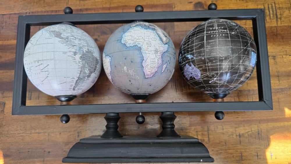 Triple Globe with Heavy Metal Arc and Base