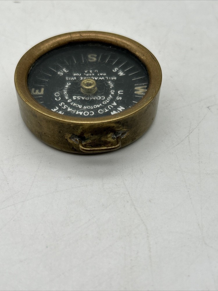 ANTIQUE U.S. AUTO COMPASS CO. BRASS COMPASS / MISSING DIAL