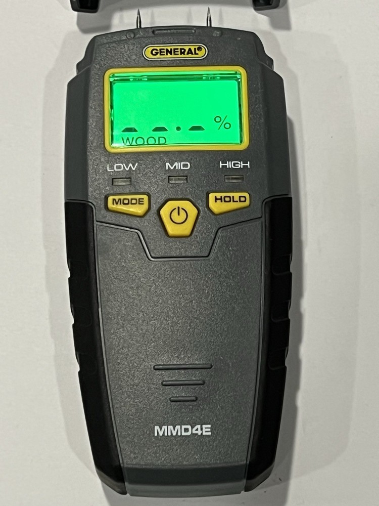 General MMD4E Moisture Meter Pin Type Digital LCD - Good Working Condition