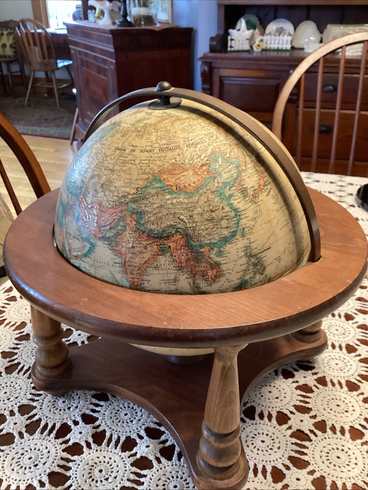 Vntage Replogle 12" Diameter World Classic Globe w\Wood Base