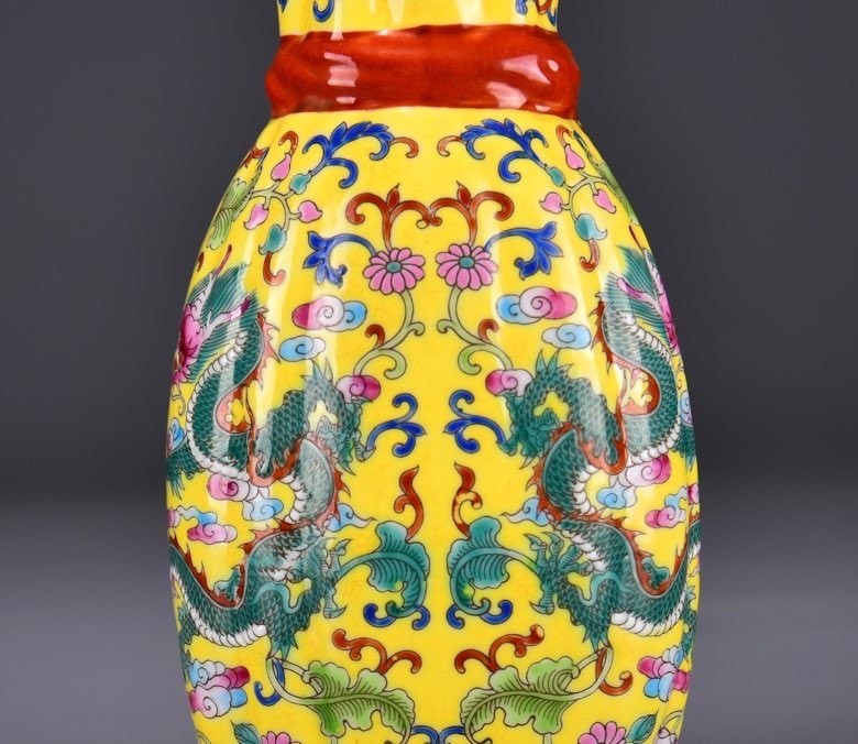 7'' Qianlong Marked Enamel Colour Porcelain Dragon Totem Zun Vase Pot Bottle