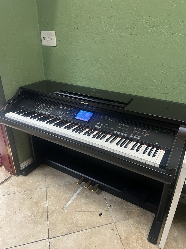Technics Digital Piano Ensemble SX-PR702