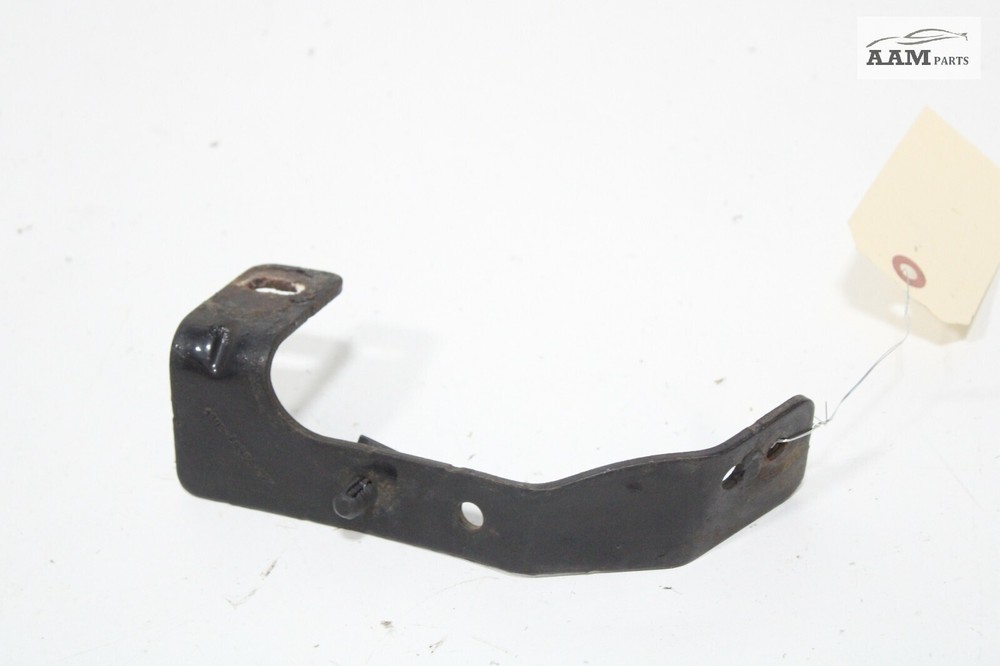 2018-2023 FREIGHTLINER CASCADIA FRONT LEFT BUMPER SPLASH SHIELD BRACKET OEM
