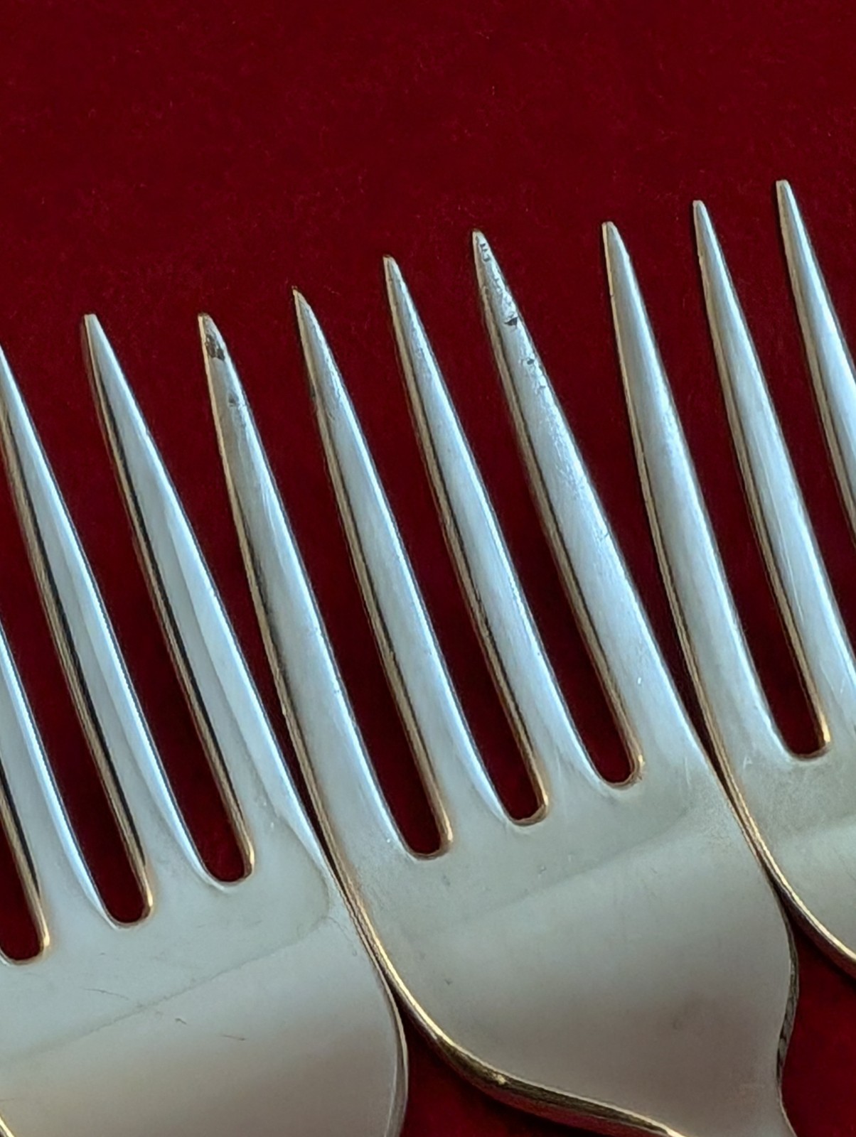 Lot Of 8 Oneida Community SILVER FLOWER Silverplate Salad Forks Silverware