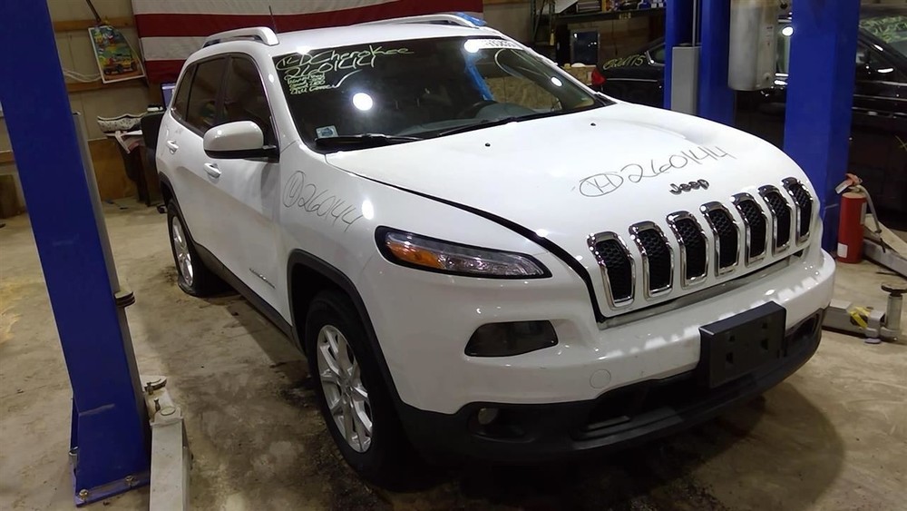 CHEROKEE 2014 Glove Box 966925
