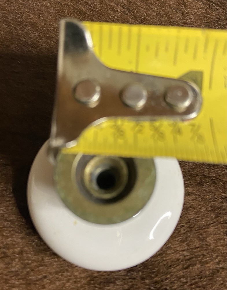 Cabinet Knobs 10 White Porcelain And Center Brass Pulls Vintage