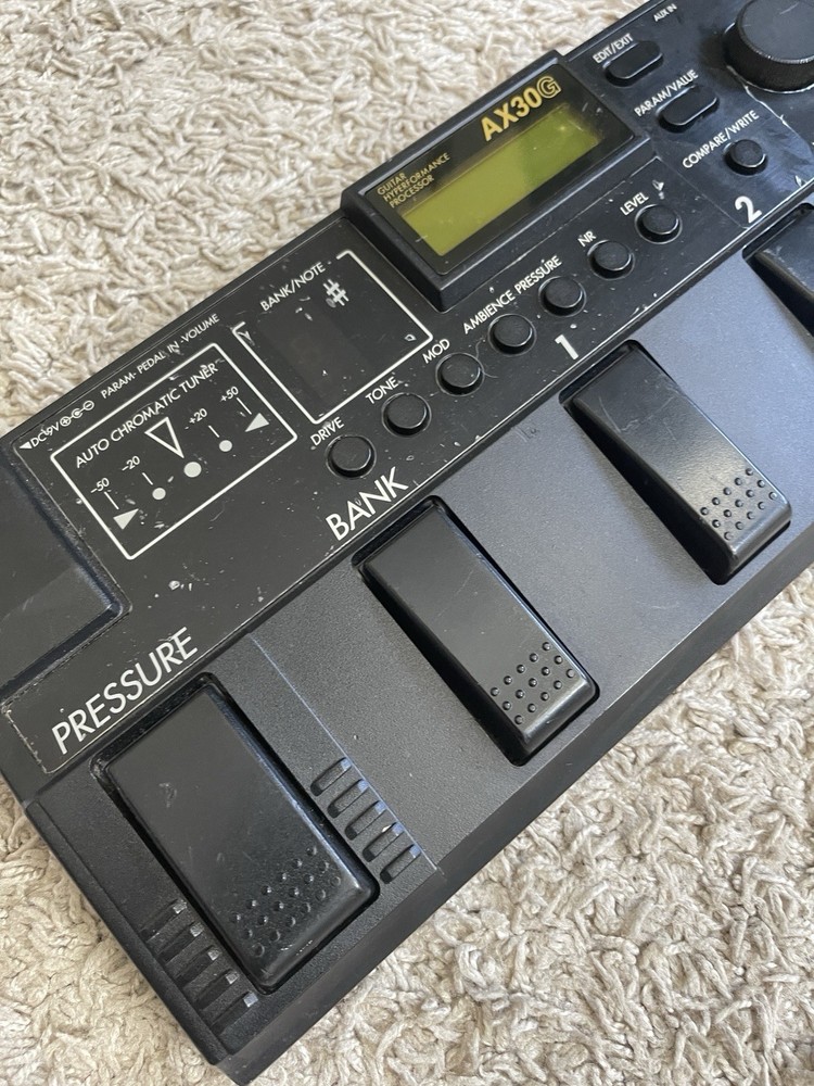 ✨Korg ToneWorks AX30G✨ Multi Effects Pedal W/PSU Working!