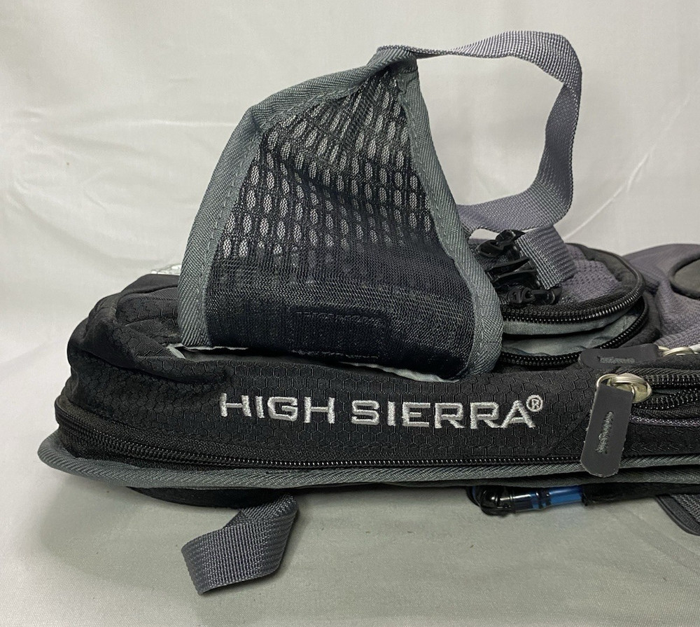 High Sierra Hydration Pack