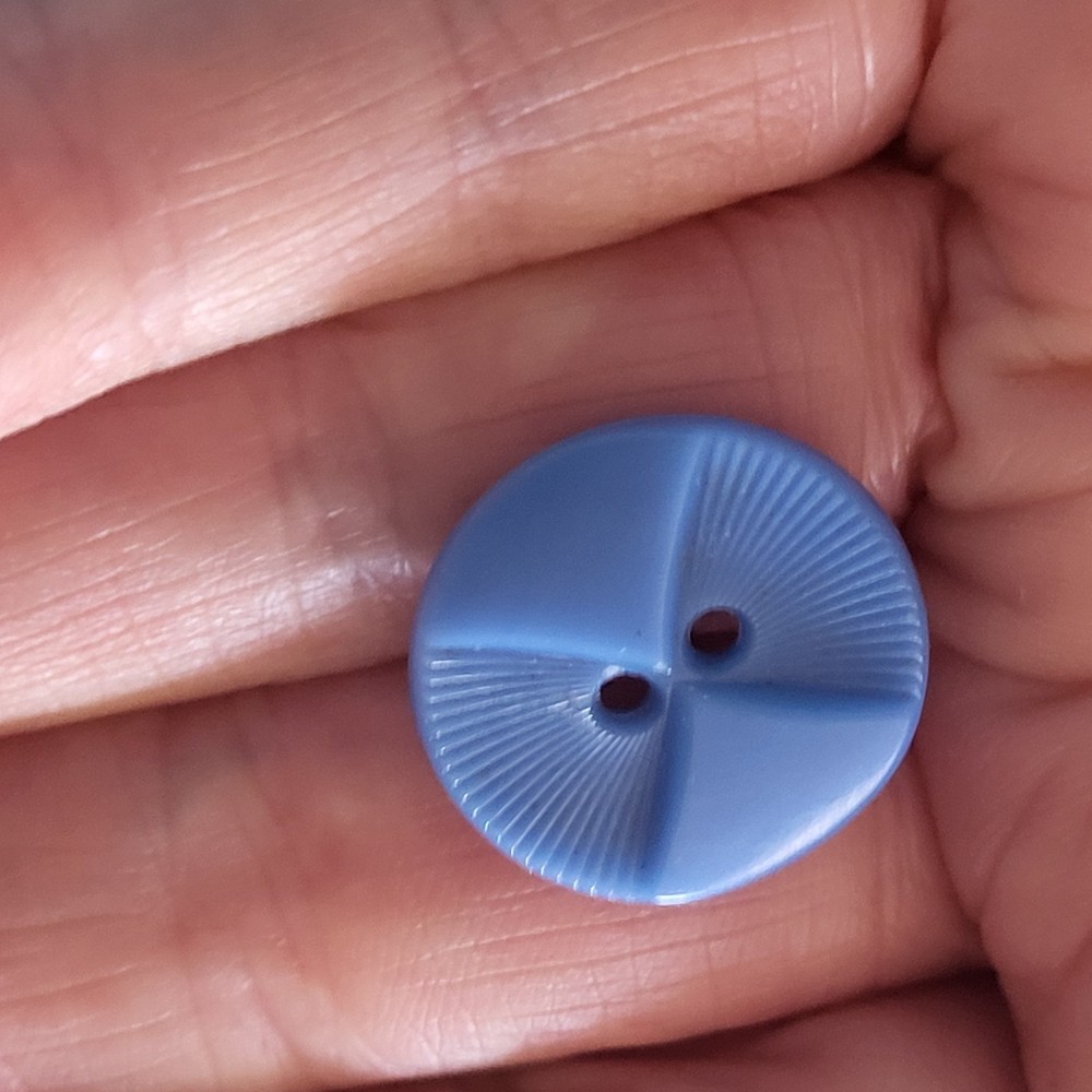 Colt # 4 button medium blue confirmed pattern 3/4" excellent condition The Owl