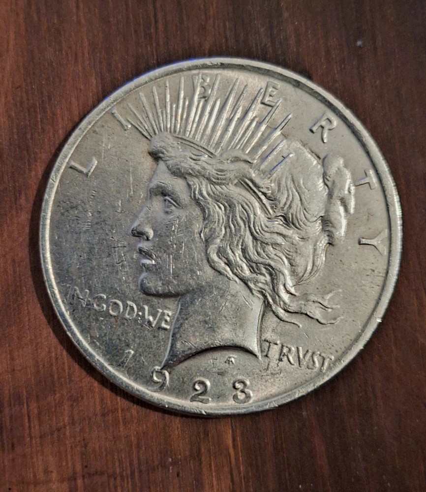 1923 Peace Dollar, Sharp