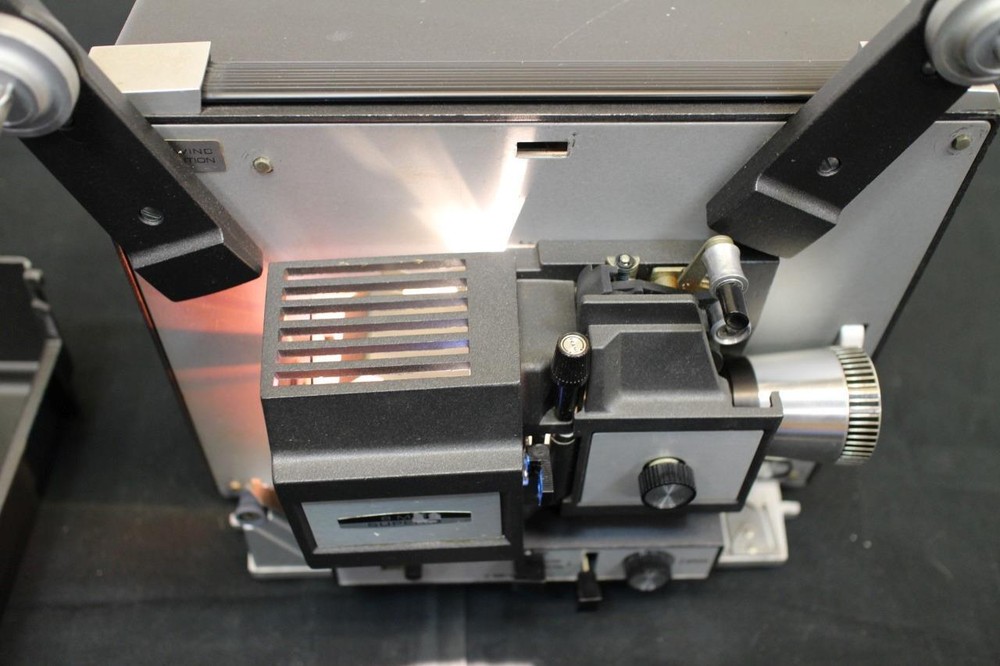Bell & Howell Compatible Autoload 8mm Super 8 Projector 466A