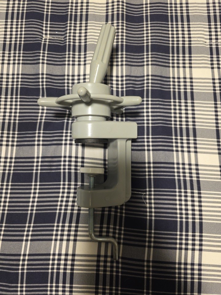 Mannequin head stand