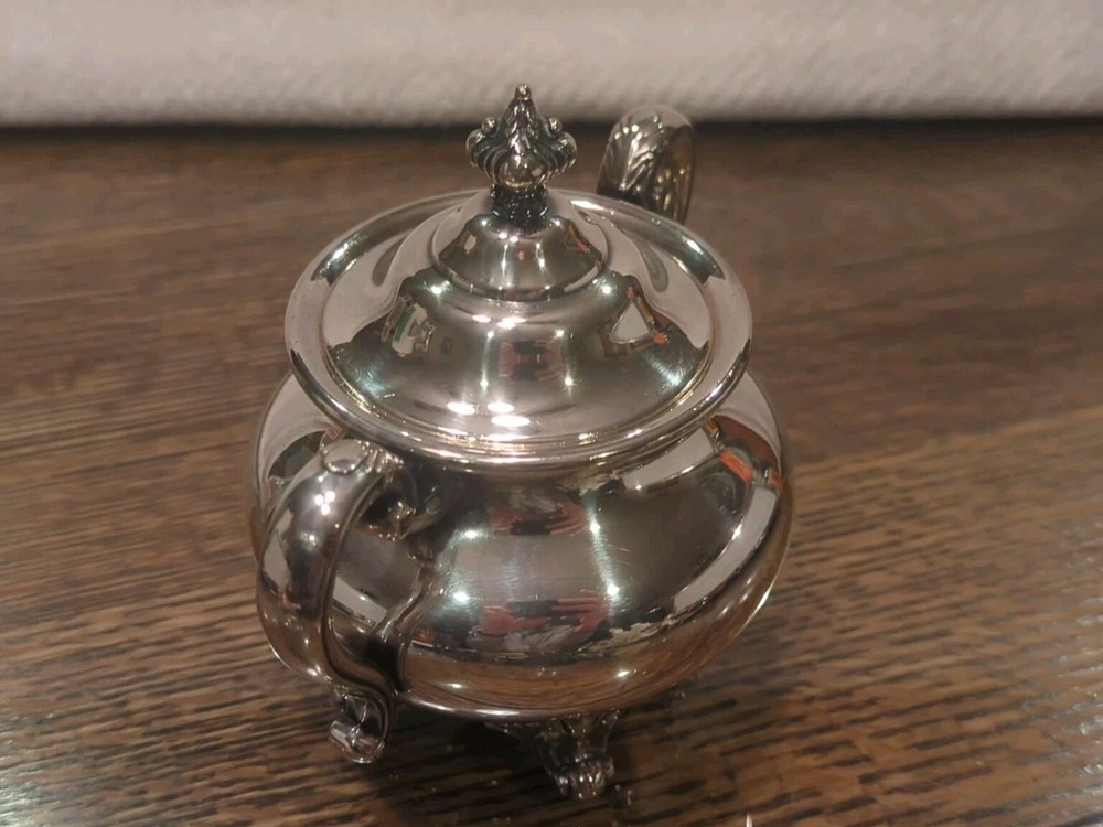 REED & BARTON REGENT 5600 Silverplate Sugar Bowl & Lid