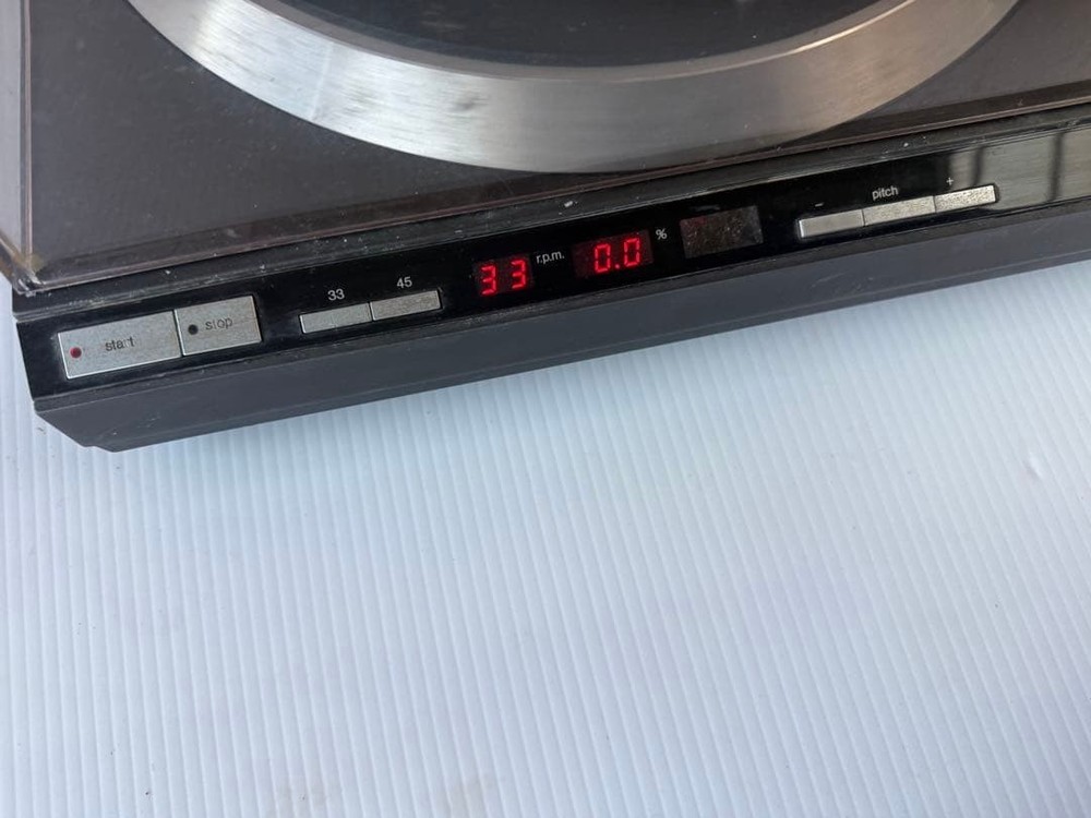 Junk Technics SL-1400MK2 Direct Drive Automatic Turntable Record Player