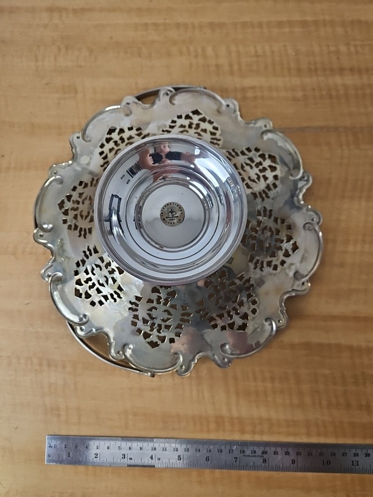 International Silver Co. Lovelace Pedestal Footed Dish w/Hinged Handle INDIA 11"