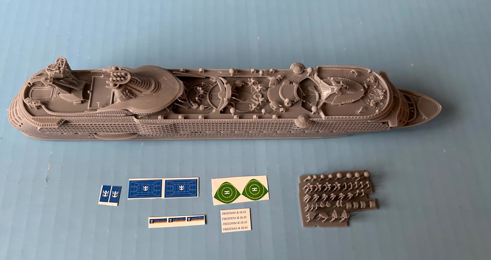 MODEL KIT cruise ship FREEDOM OF THE SEAS 3D print 1:1250, SCHERBAK Made in USA