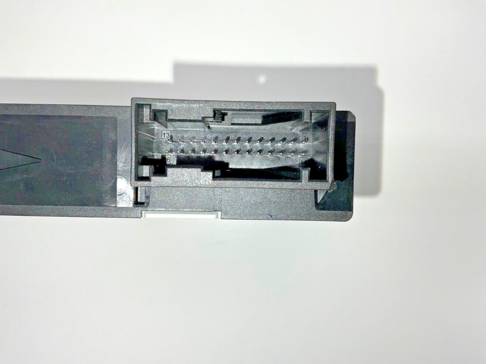 2012 BMW 550i Central Locking Module w/ Key Keyless Entry 9268751 OEM