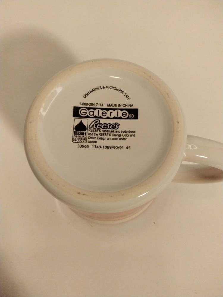 Galerie Coffee Mug -- Reese's -- 90's