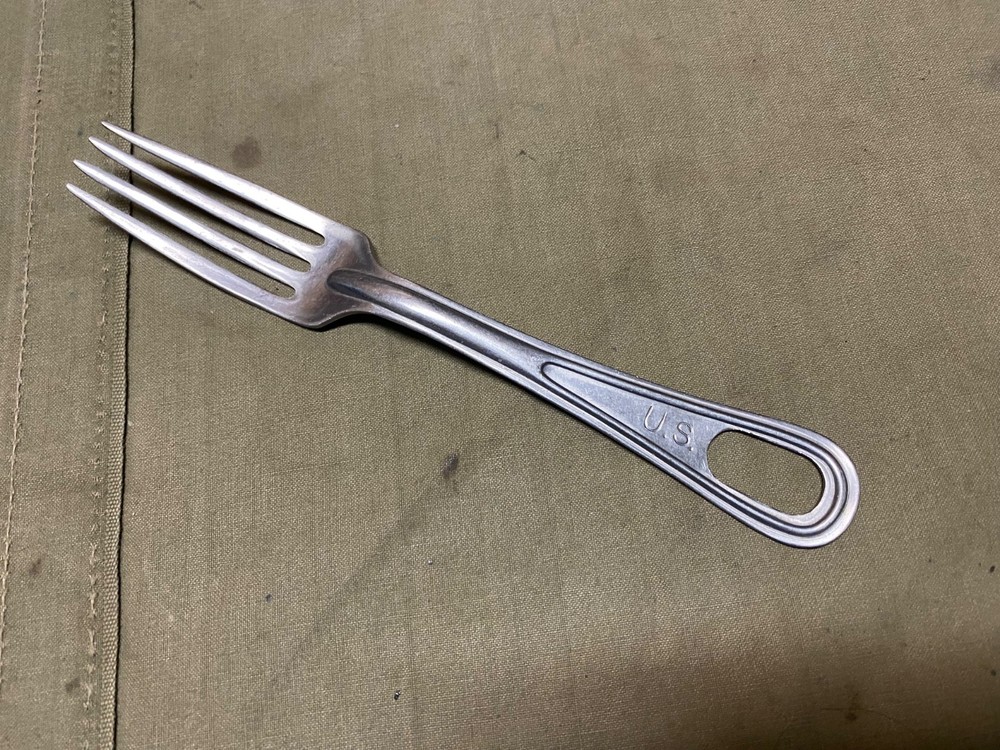 ORIGINAL WWII US ARMY M1942 INFANTRY MESS KIT FORK UTENSIL