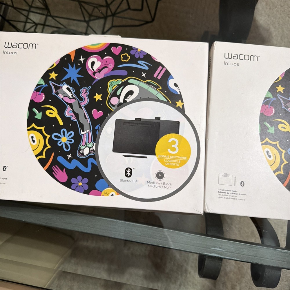 Wacom Intuos Medium Wireless Graphics Tablet - Black, Used
