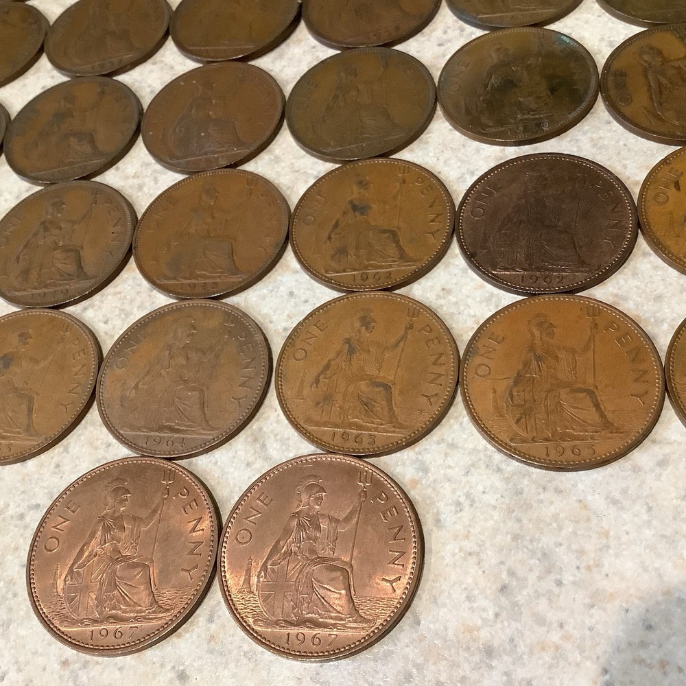 Great Britain 32 Large One penny Mixed Dates