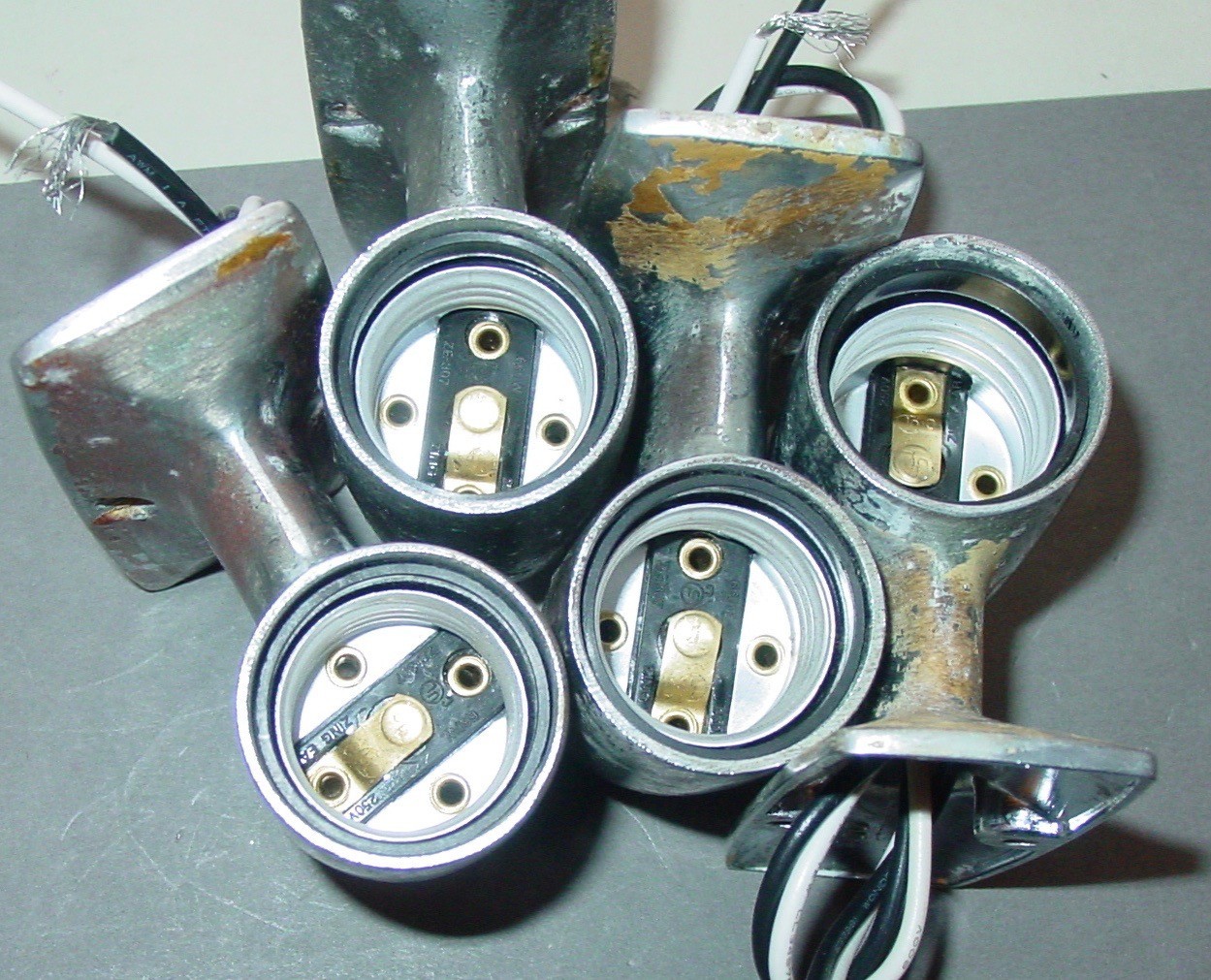 4 Vintage Yacht Bulkhead Galley Art Deco 400 Light Fixtures Camper Boat Cabin