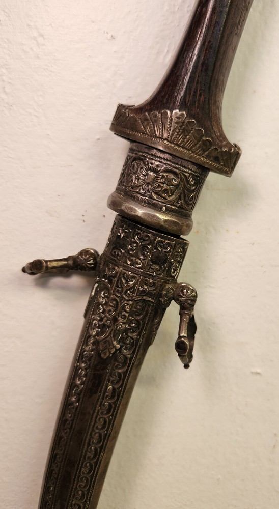 Finely made Silver Mounts, Antique Middle Eastern Koumya Dagger