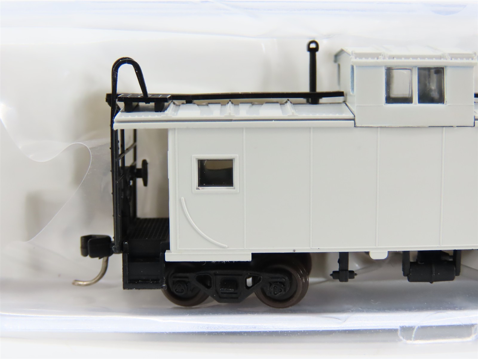 N Scale Atlas 50003155 Undecorated Standard Center Cupola Steel Caboose