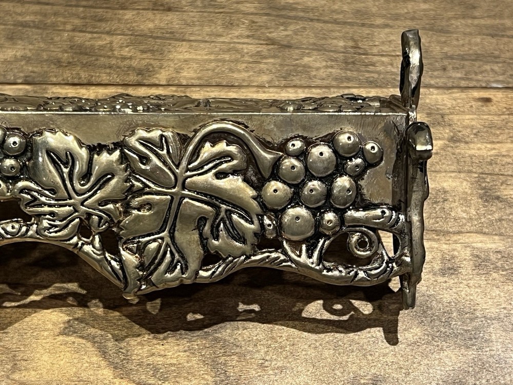 Vintage Studio Silversmiths Cracker Holder Grapevine Design Serve Ware 9” VTG