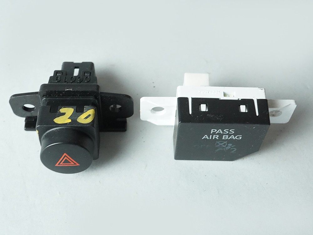 2008 - 2015 Nissan Rogue Hazard Switch Emergency Control BuTTon Interior OEM