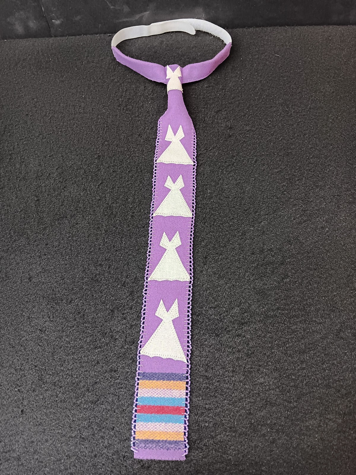 TIPI DESIGN PURPLE 8 BAND WOOL BROADCLOTH BEADED NATIVE AMERICAN INDIAN NECKTIE