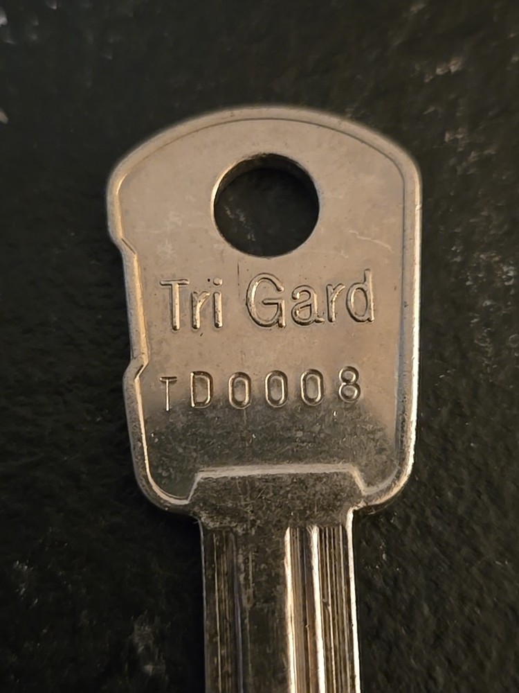 MONARCH TRI GARD KEY CODED TD0008 (3D1)