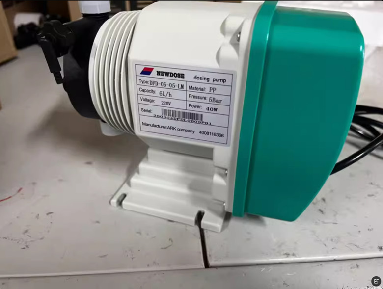 DOSE DFD-06-05-LM dosing metering pump