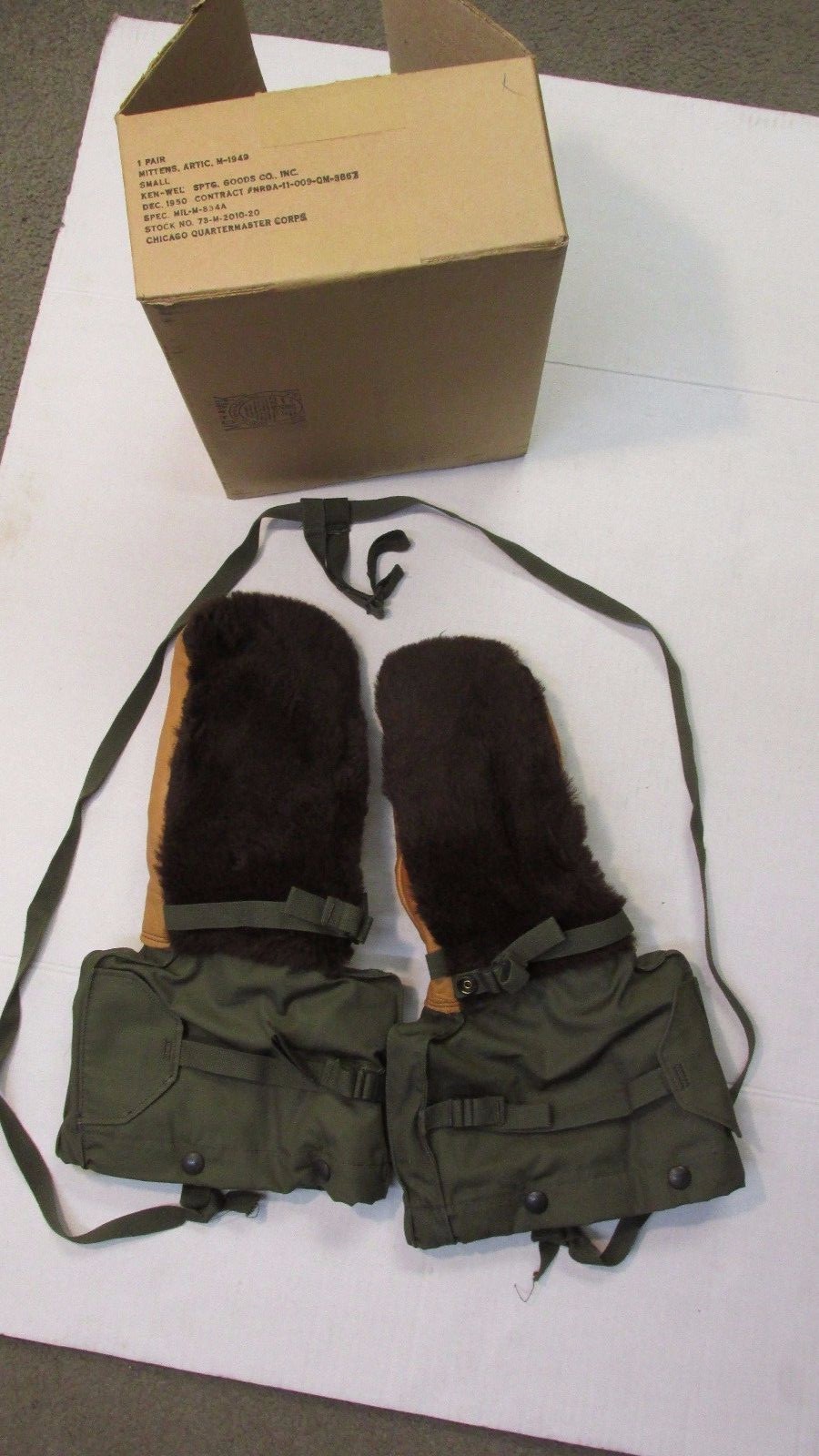 US KOREAN WAR ERA M1949 ARCTIC MITTENS NOS 1951 ALPACA FUR EXTREME COLD WEATHER