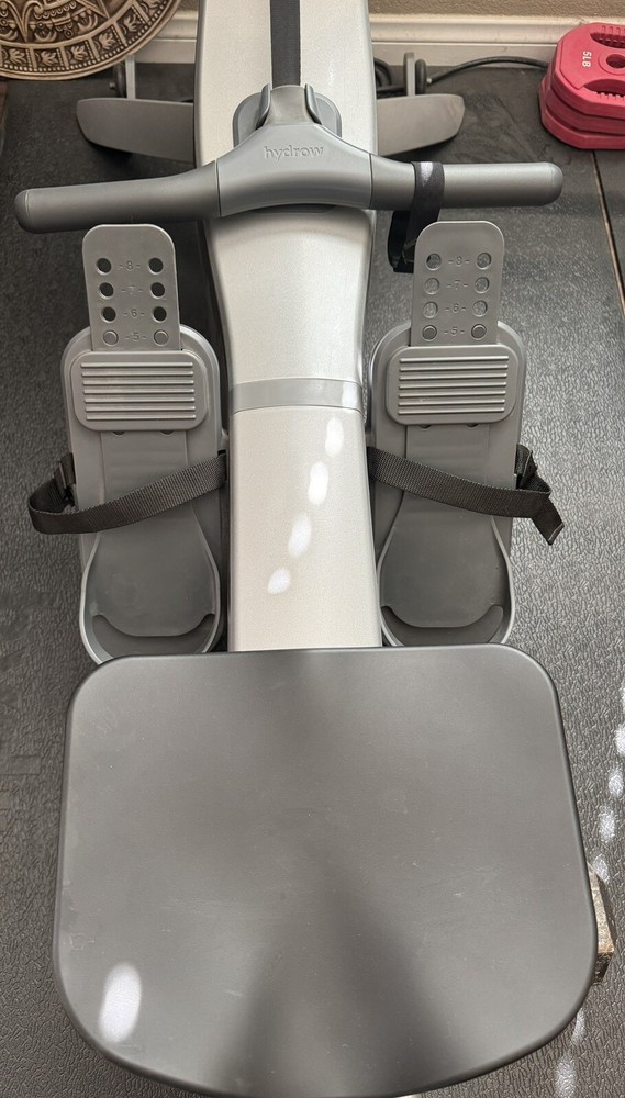HYDROW PRO ROWING MACHINE W/ 22” HD TV
