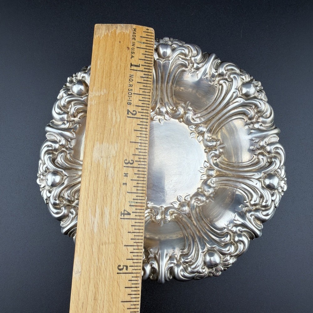 Kent Silversmiths Silverplated Dish 5.25”