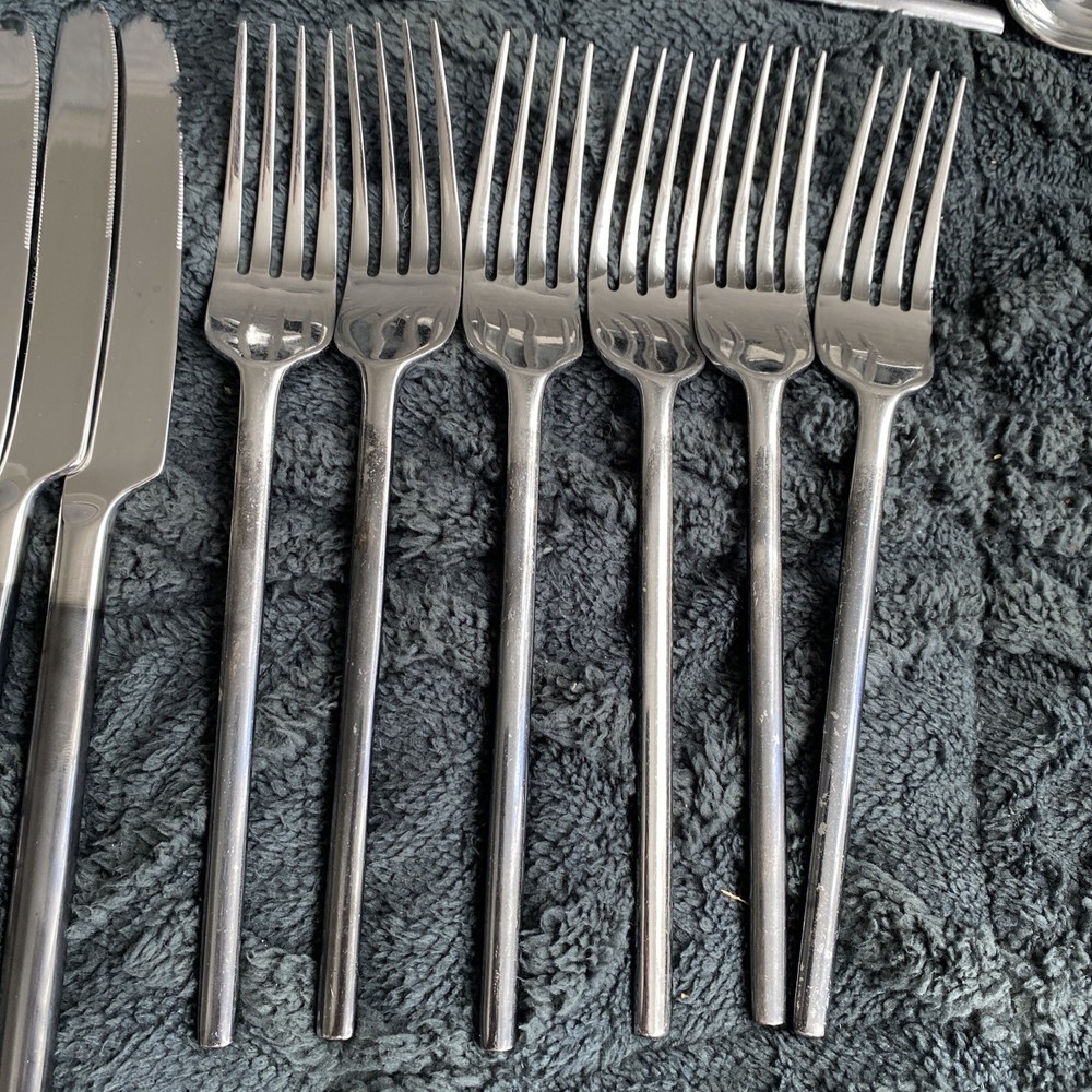 Oneida Raven 29pc Stainless Steel Flatware Set Fork Spoon Knife