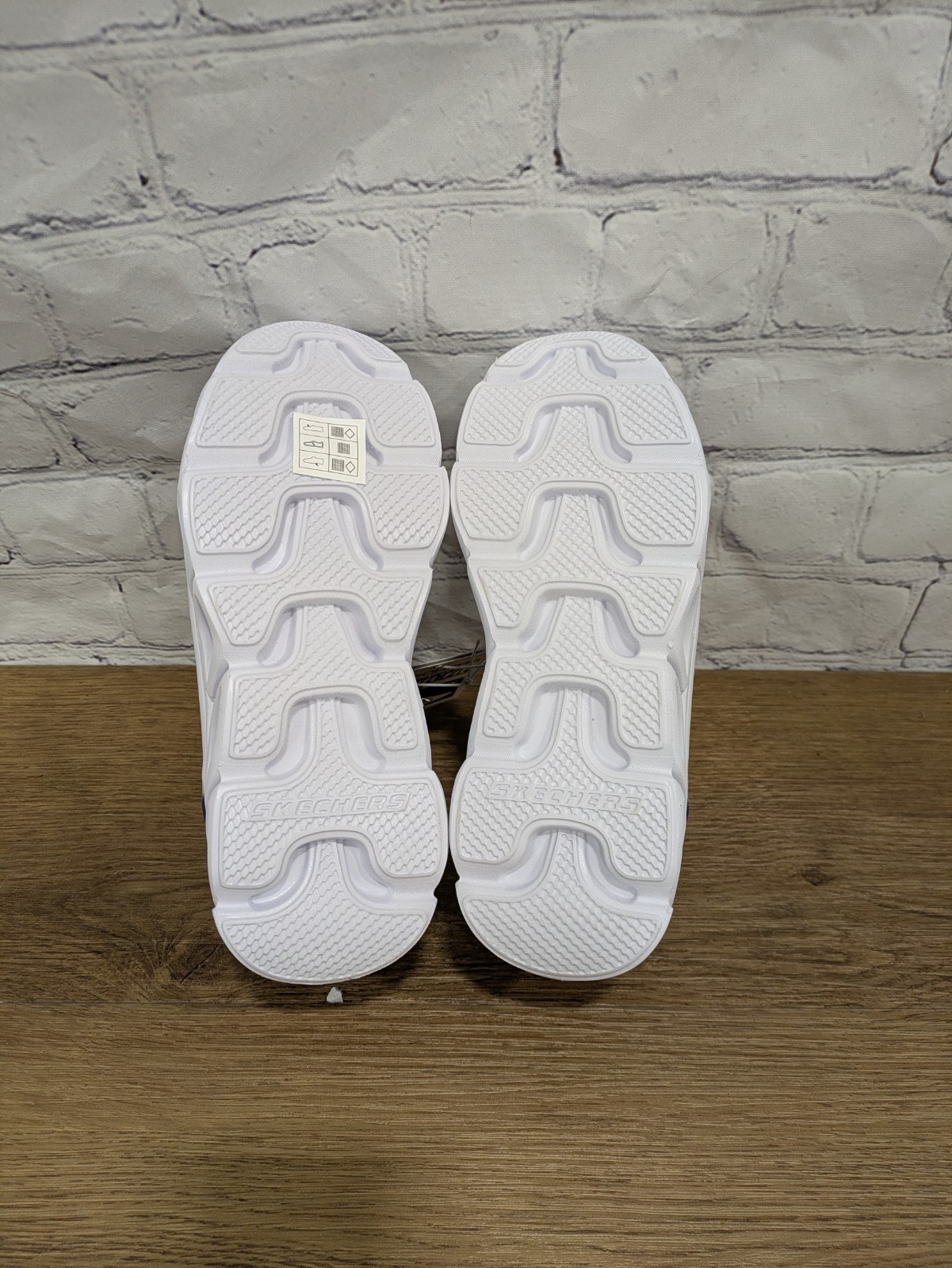 Skechers Kids Lightweight Hands Free Swift Fit Sneaker Navy/Multi Size 1