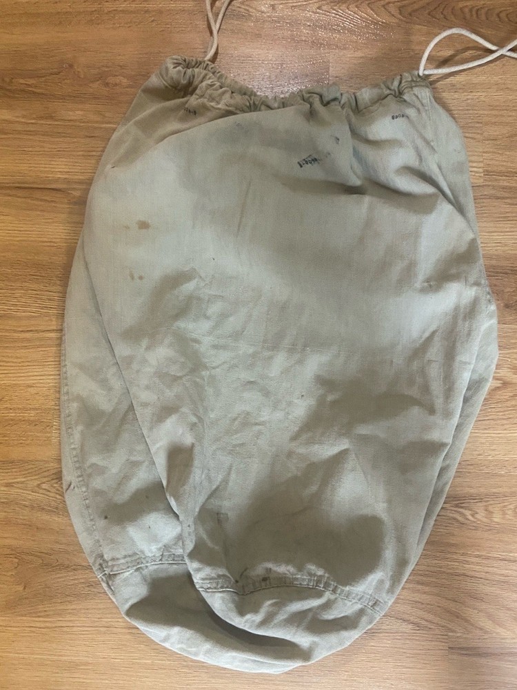 ORIGINAL WWII US ARMY KHAKI BARRACKS BAG / LAUNDRY / BAG FROM MP GROUPING