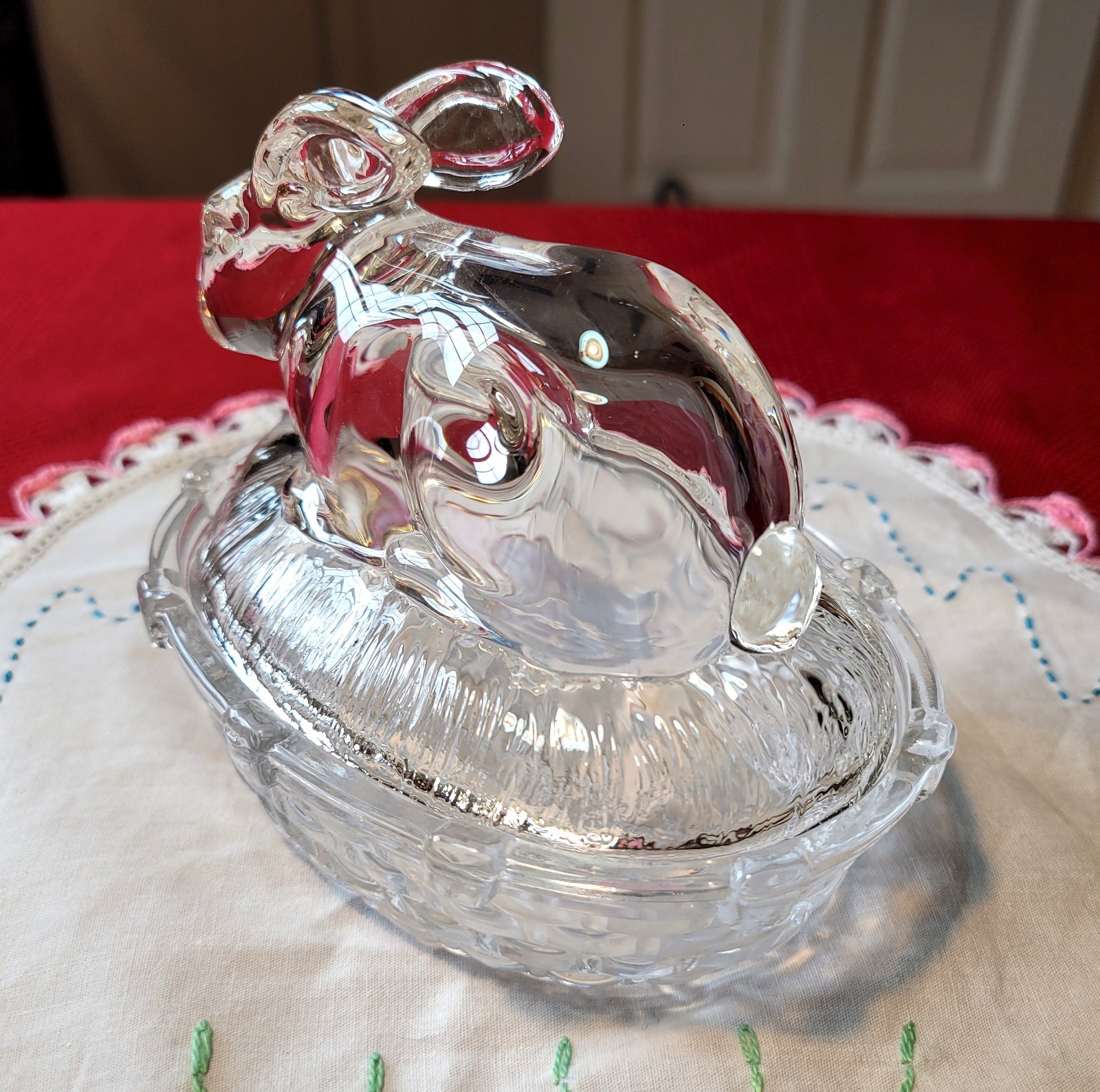 🐇 WILLIAMS-SONOMA Crystal Clear BUNNY RABBIT on BASKET NEST ~ Easter CANDY DISH